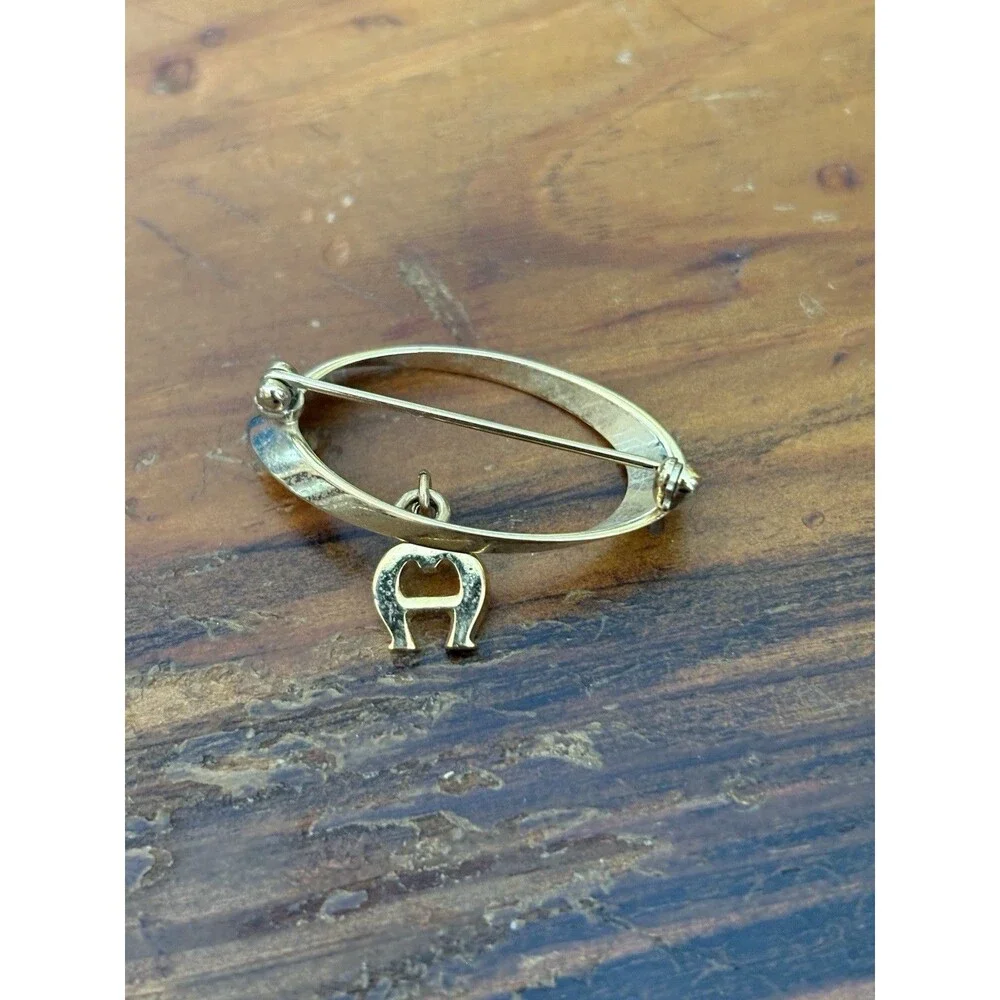 Vintage Gold Tone Aigner Brooch Pin 1” - Picture 6 of 8